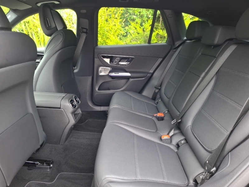Mercedes-Benz GLC Class Glc 300De 4Matic Amg Line Premium 9G-tronic Black #6