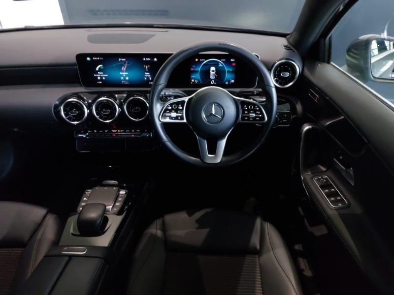 Mercedes-Benz A Class A 200 Amg Line Premium Silver #8