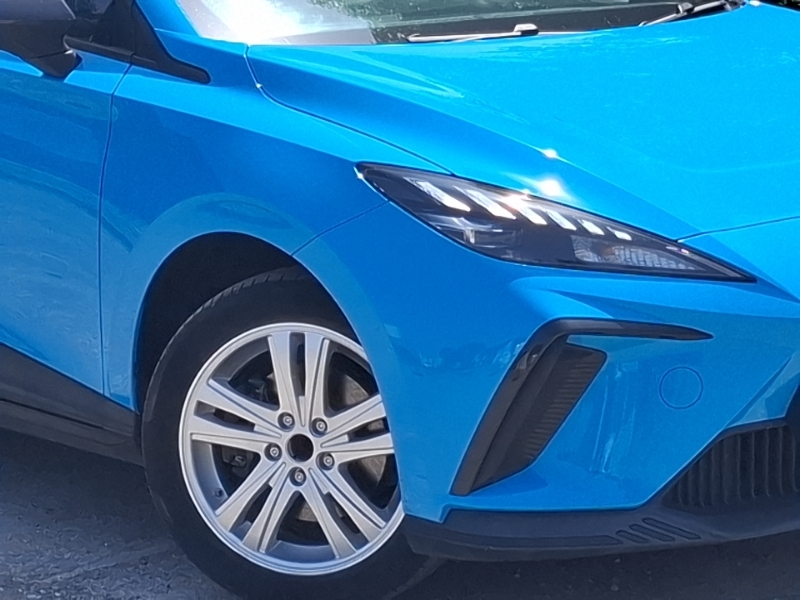 MG MG4 4 Se Long Range White #20