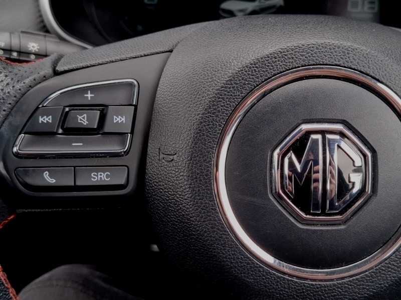 MG ZS Excite Black #12