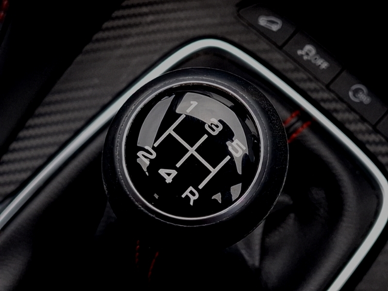 MG ZS Excite Black #15