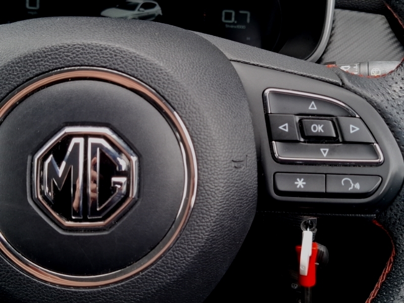 MG ZS Excite Black #13