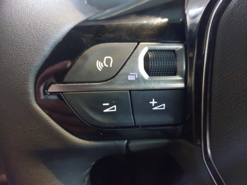 Peugeot e-2008 Gt Grey #12