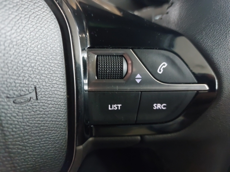 Peugeot e-2008 Gt Grey #13
