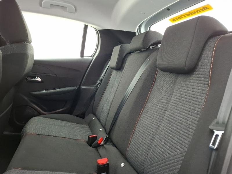 Peugeot 208 1.2 Puretech 100 Style White #6
