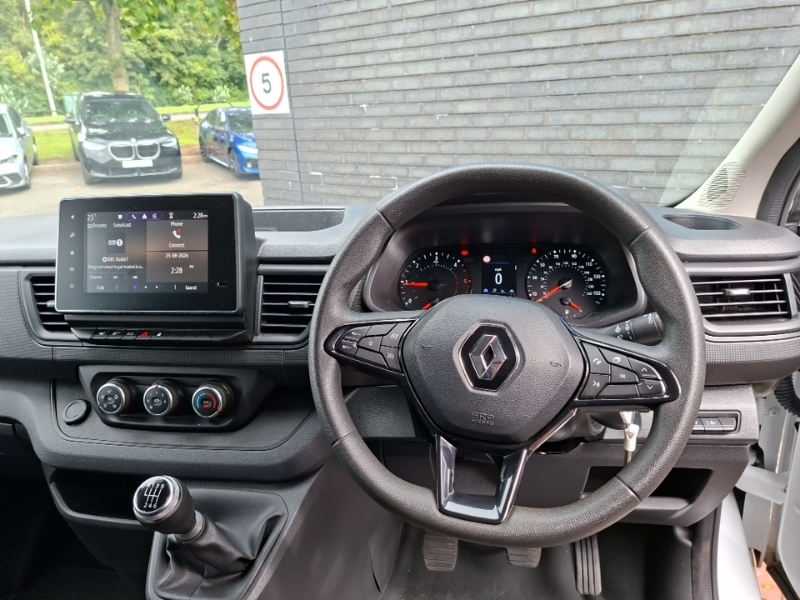 Renault Trafic Extra White #8