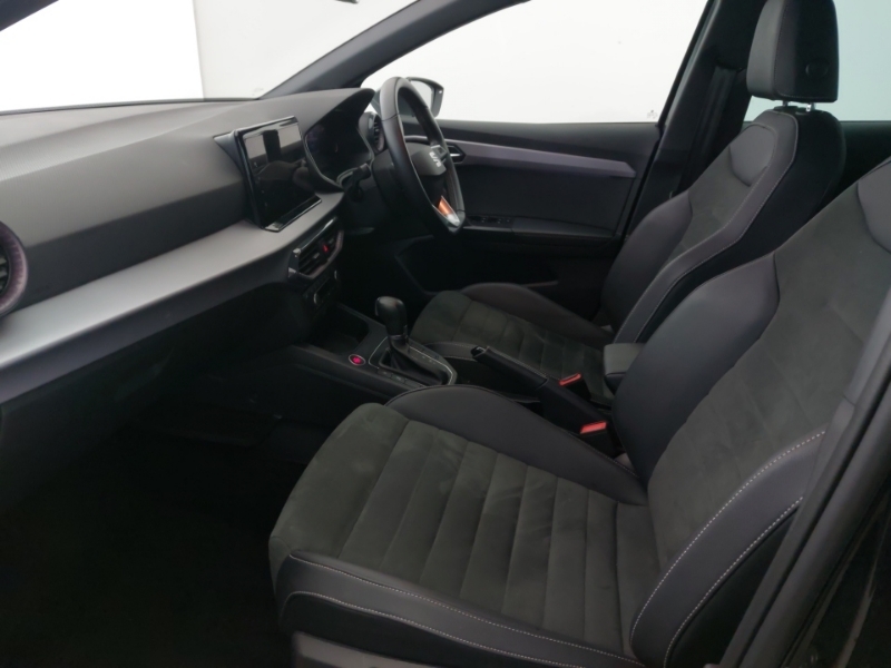Seat Ibiza 1.0 Tsi 115 Xcellence Dsg Black #5