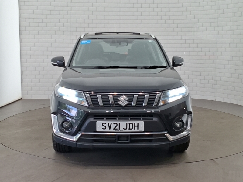 Suzuki Vitara Hatchback White #14
