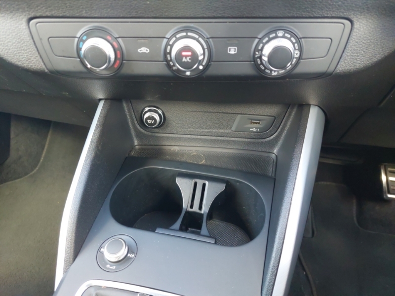 Audi Q2 30 Tdi Technik Black #16