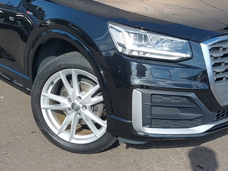 Audi Q2 30 Tdi Technik Black #20