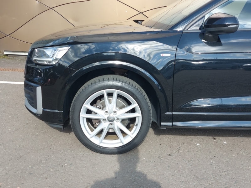 Audi Q2 30 Tdi Technik Black #19