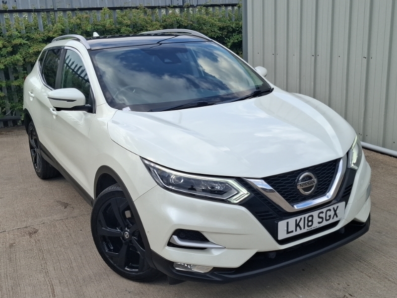 Nissan Qashqai 1.2 Dig-t Tekna Xtronic White