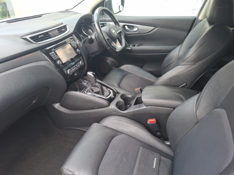 Nissan Qashqai 1.2 Dig-t Tekna Xtronic White #5