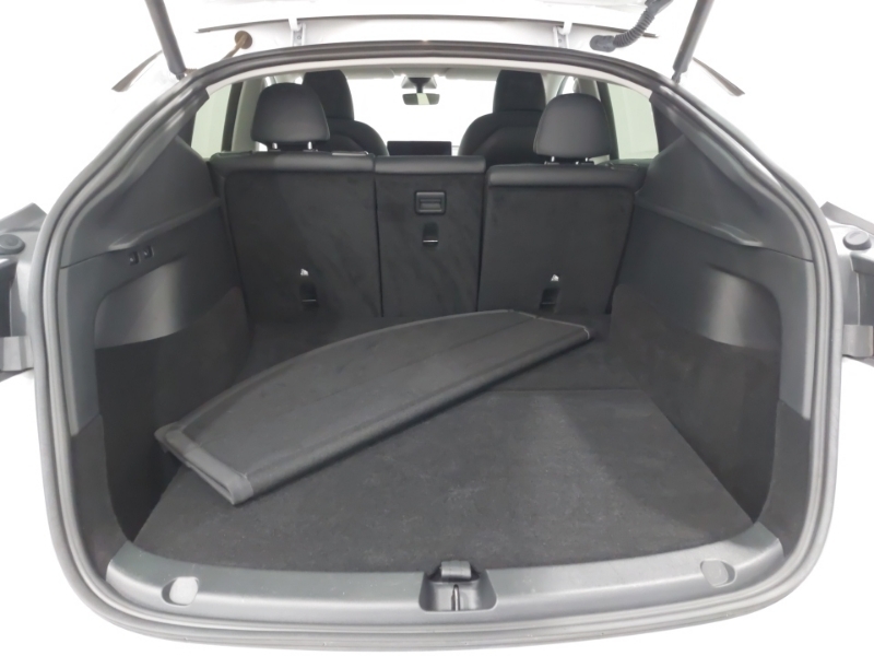 Tesla Model Y Performance White #16