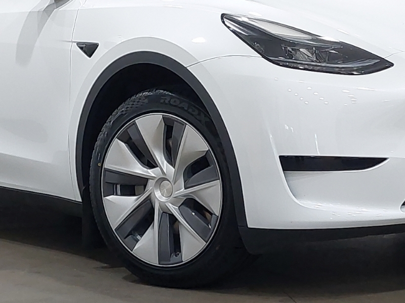 Tesla Model Y Performance White #18