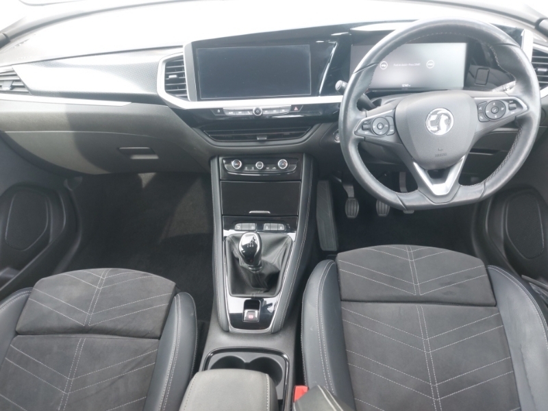 Vauxhall Grandland 1.2 Turbo Ultimate Red #3