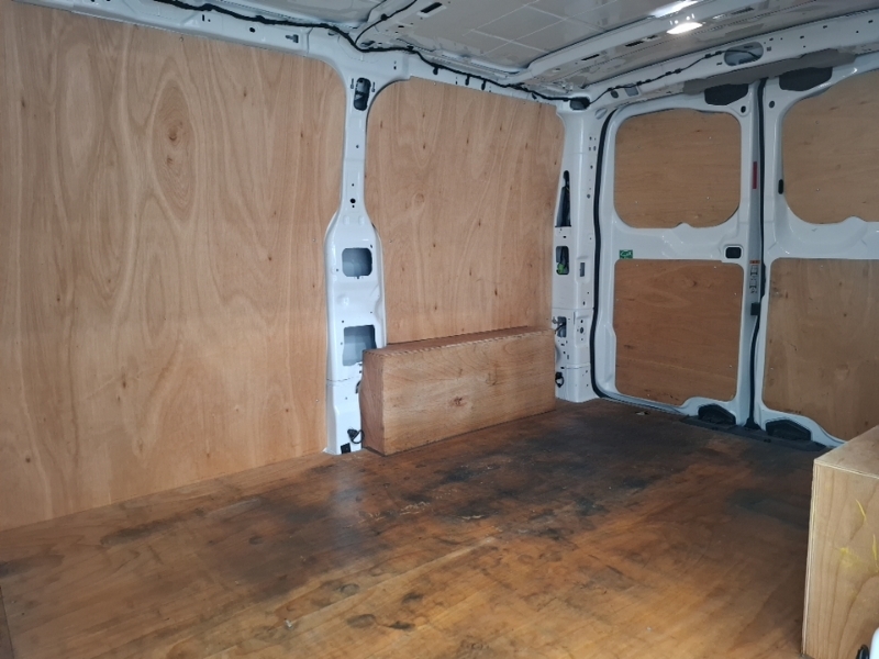 Volkswagen Transporter 2.0 Tdi 110 Commerce Van 5 Plus YB25UWO White #6