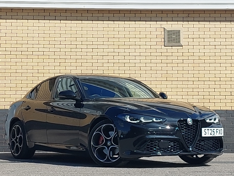 Alfa Romeo Giulia 2.0 Turbo Veloce Black