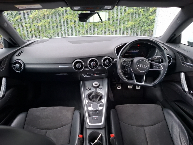 Audi TT 1.8T Fsi Sport White #3