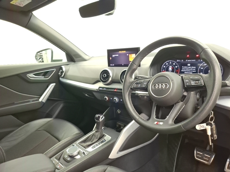 Audi Q2 S Line Blue #17