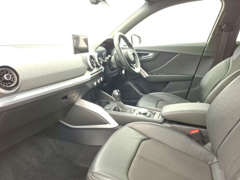 Audi Q2 35 Tfsi S Line S Tronic White #5
