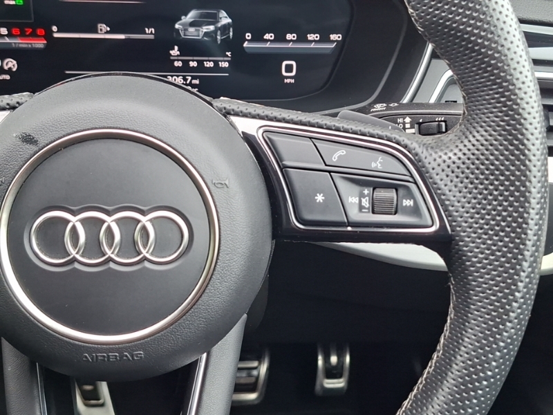 Audi A4 2L Black Edition Black #13
