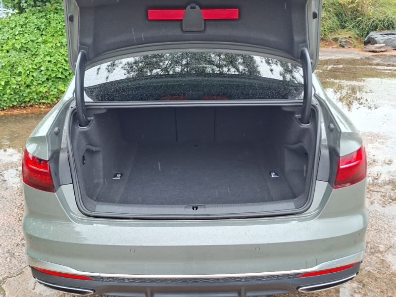 Audi A4 2L Black Edition Black #18