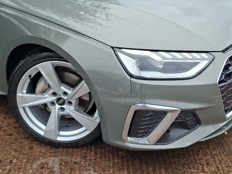 Audi A4 2L Black Edition Black #20