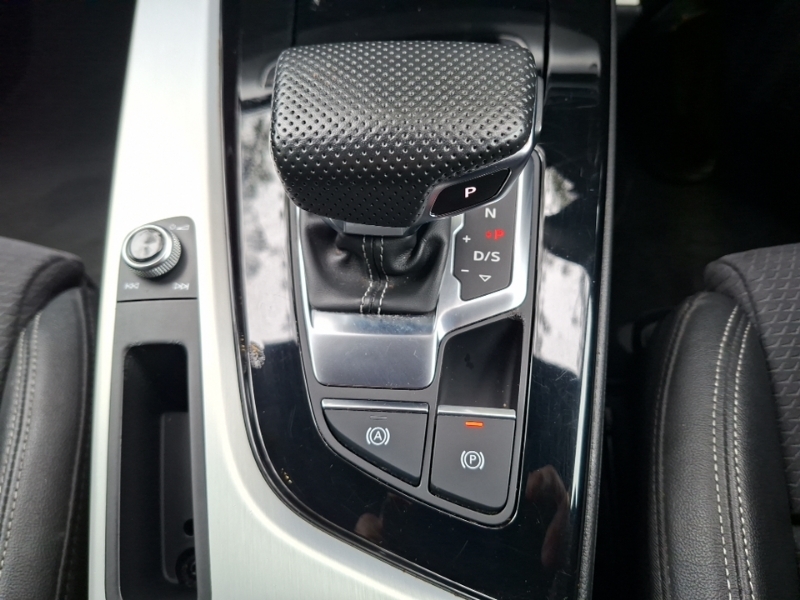 Audi A4 2L Black Edition Black #15