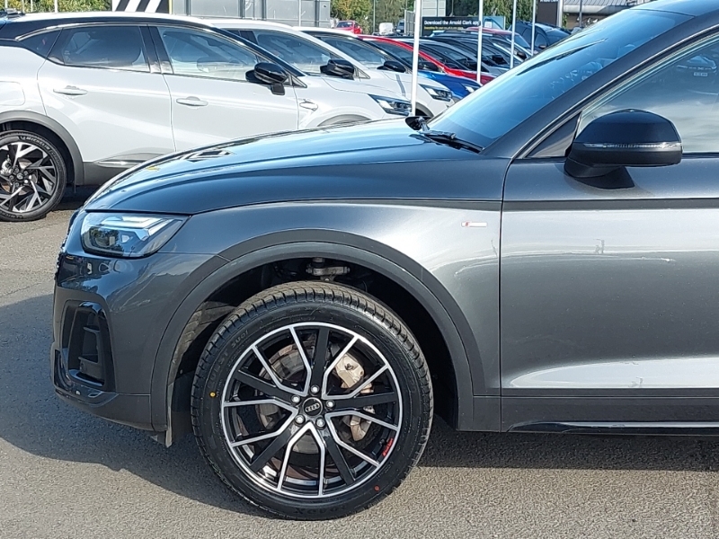 Audi Q5 Edition 1 Silver #19