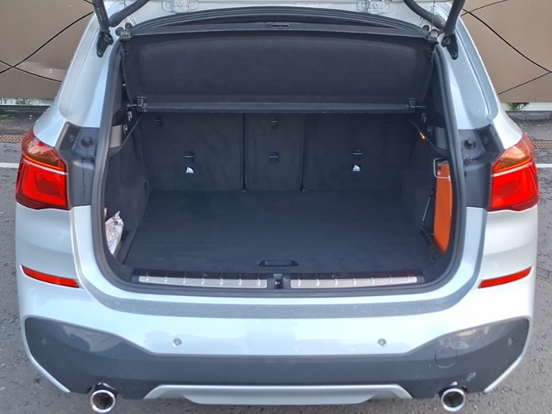 BMW X1 Se Black #18