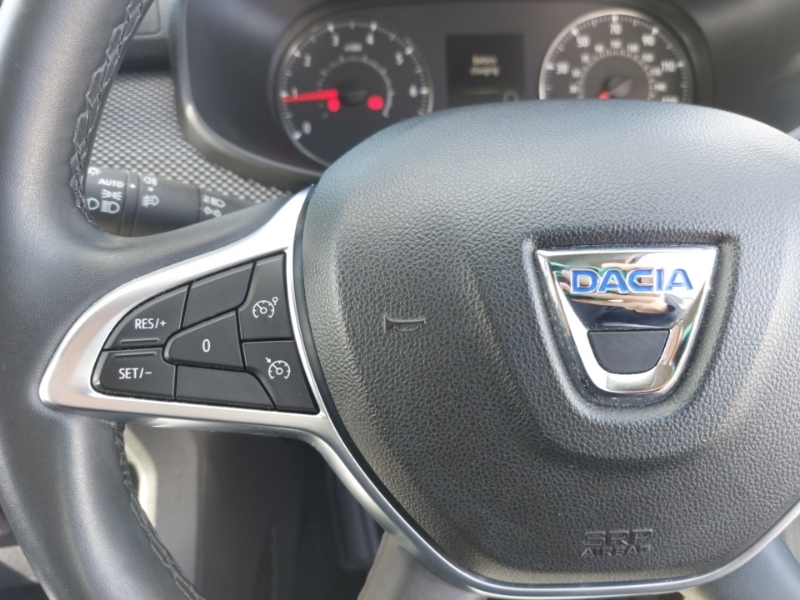 Dacia Sandero Stepway Hatchback Orange #12