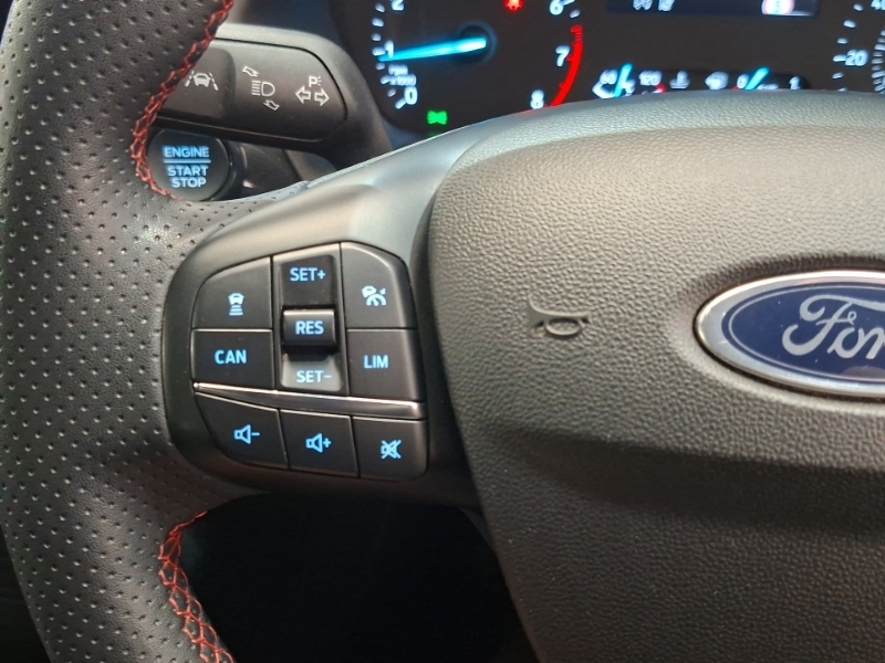 Ford Fiesta Active Black #12