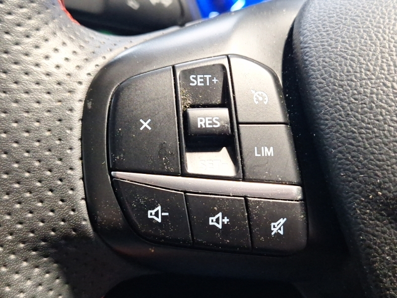 Ford Kuga Hatchback Silver #12