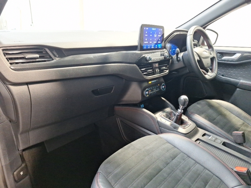 Ford Kuga 1.5 Ecoblue St-line Edition Red #5