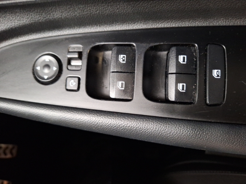 Hyundai Bayon T-gdi Mhev Se Connect Blue #15