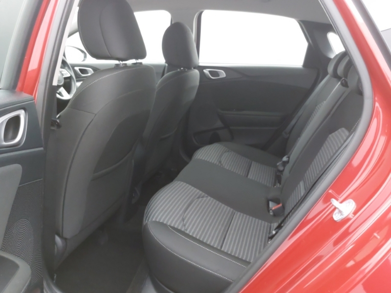 Kia Ceed 1.5T Gdi Isg 2 Red #6