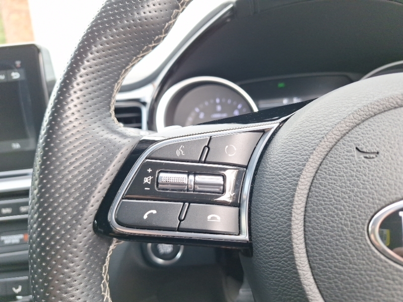 Kia Proceed Petrol Black #12
