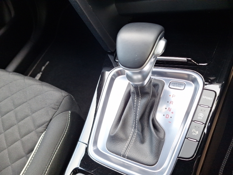 Kia Proceed Petrol Black #17