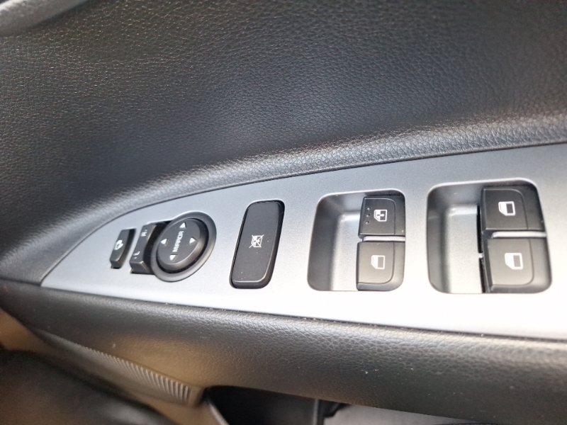 Kia RIO 2 Red #16
