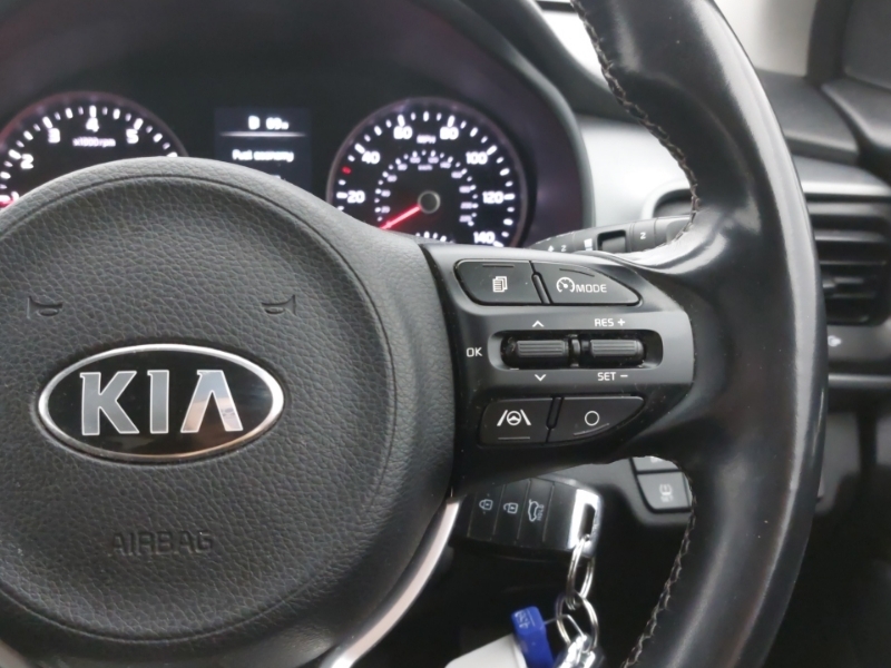 Kia Stonic Maxx White #13