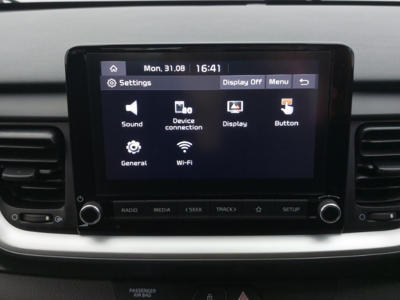 Kia Stonic Maxx White #16