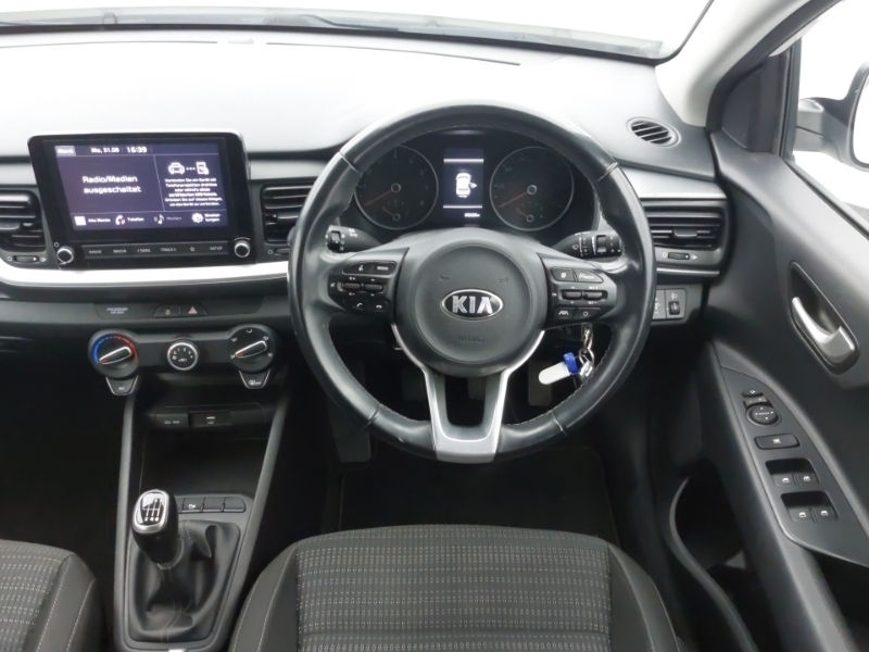 Kia Stonic Maxx White #8