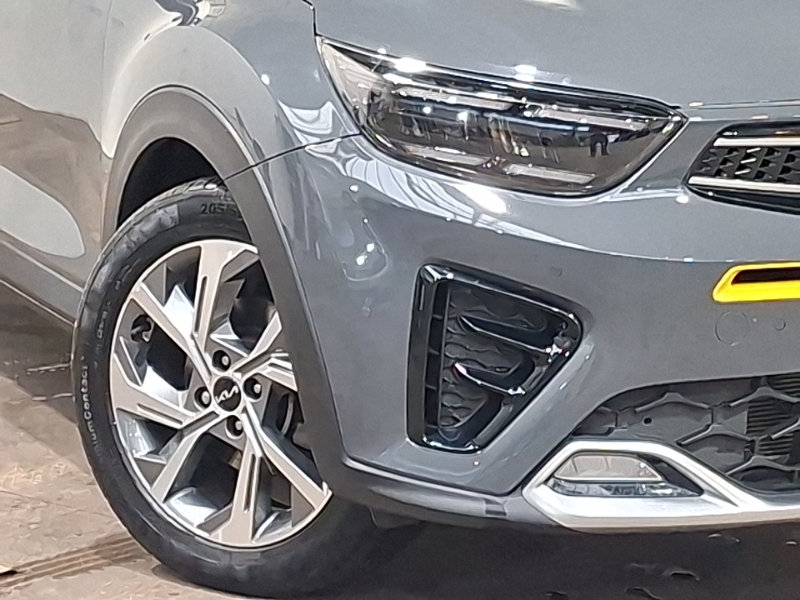 Kia Stonic 2 White #20