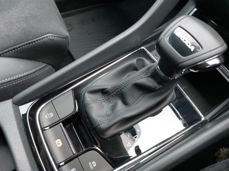 Skoda Karoq Se Technology Blue #15