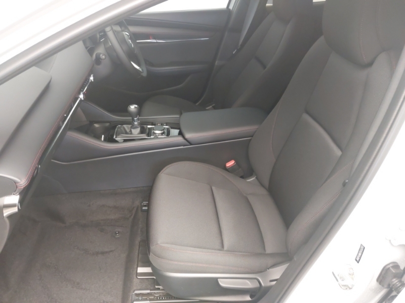 Mazda 3 2.5 E-skyactiv G Mhev 140 Homura White #5