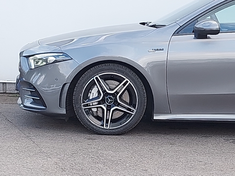 Mercedes-Benz A Class Hatchback 2.0 Yellow #18