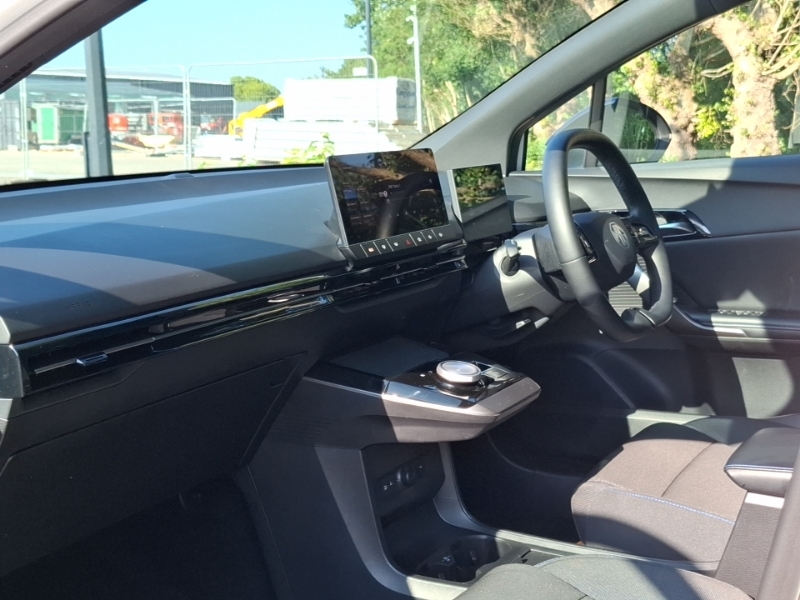 MG MG4 125Kw Se Ev 51Kwh White #5