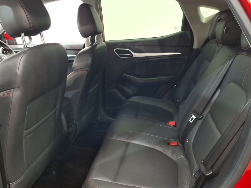 MG ZS 1.0T Gdi Exclusive Dct Red #6