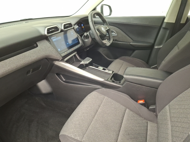MG ZS 1.5 Hybrid Se White #5